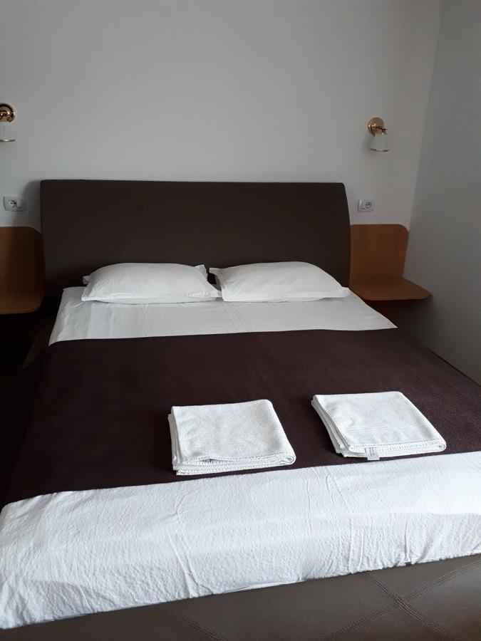 Casa Cionca Pension Gilău Buitenkant foto